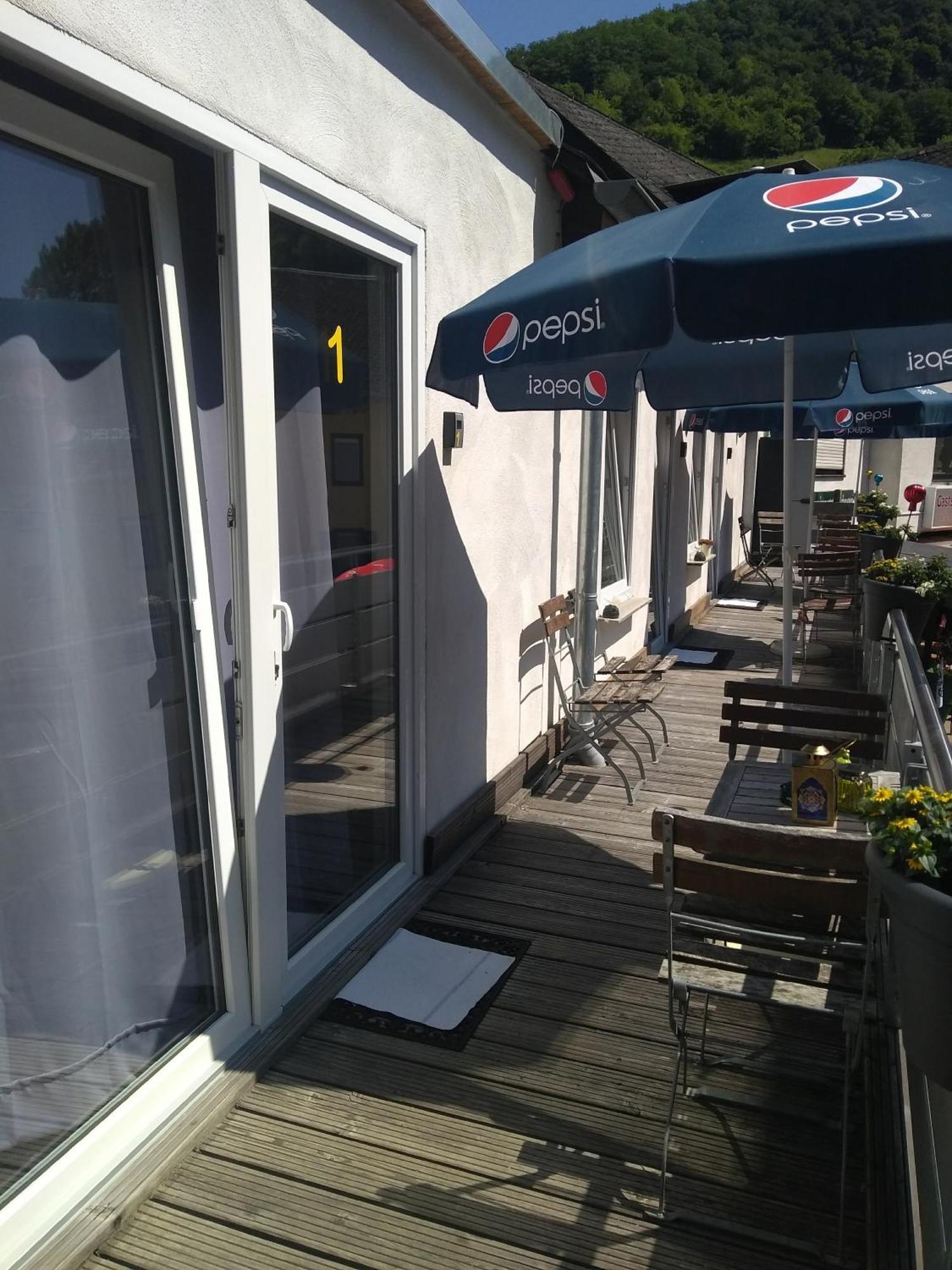 Pension Camping Schausten Cochem Bagian luar foto